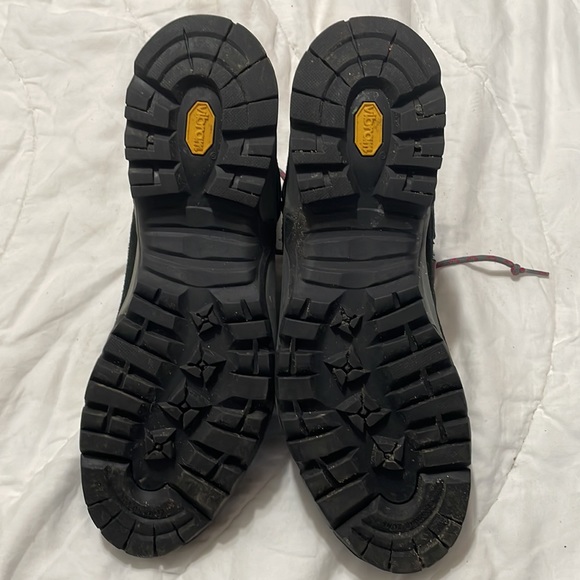 Salewa Women’s Hiking Trainers - Picture 2 of 3